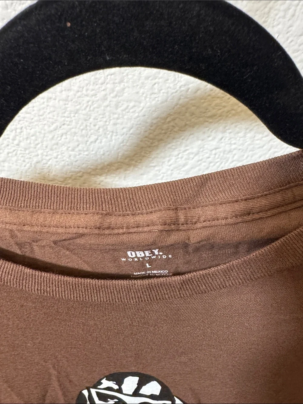 Obey Men’s Large shirt